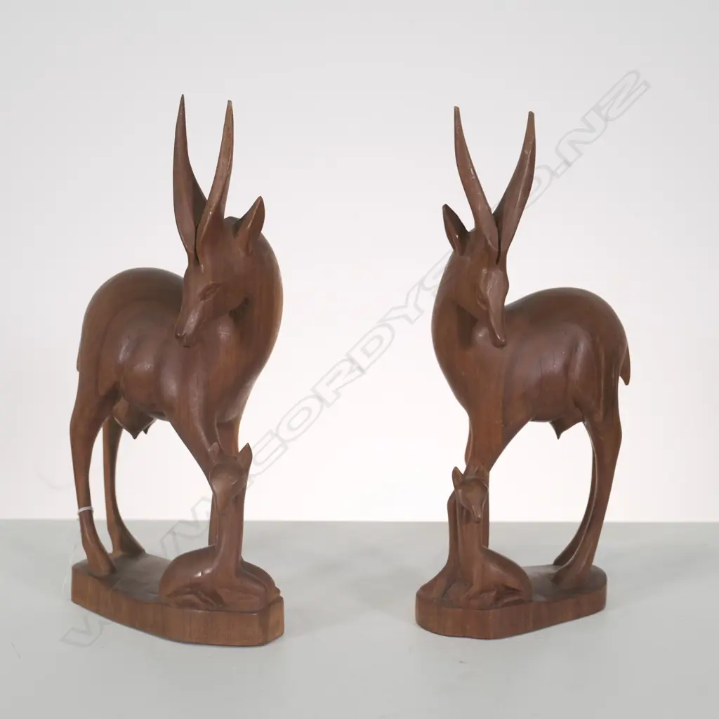 SPRINGBOK CARVED FIGS AND AFRICAN TOURIST CARVINGS, SPRINGBOK H. 315MM Image 1++