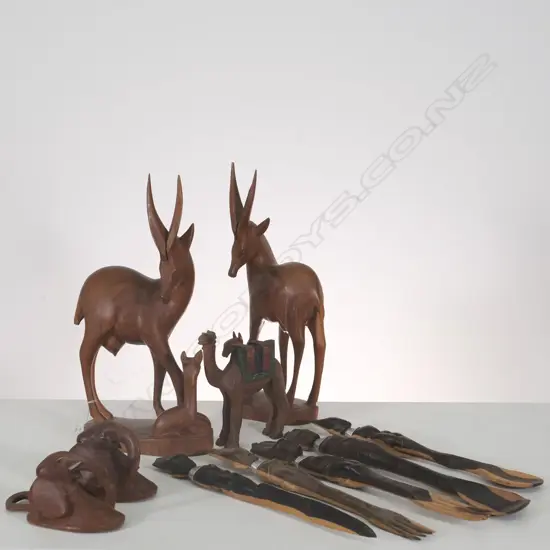 SPRINGBOK CARVED FIGS AND AFRICAN TOURIST CARVINGS, SPRINGBOK H. 315MM