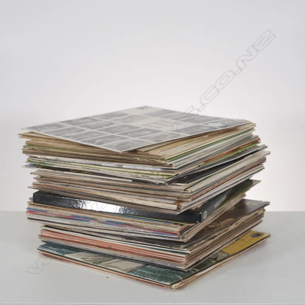 BOX OF LPs Image 1++