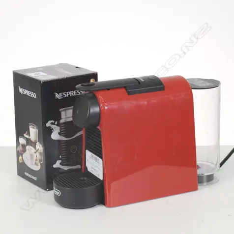 DELONGI NESPRESSO MINI EXPRESSO MACHINE Image 1++