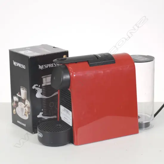 DELONGI NESPRESSO MINI EXPRESSO MACHINE