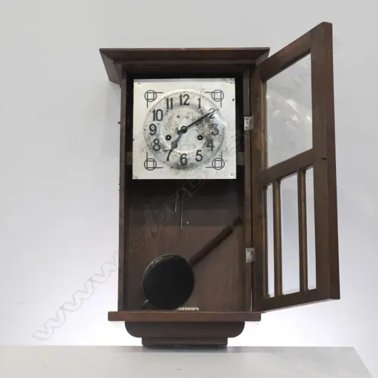 EUROPEAN OAK FRAMED WALL CLOCK, H. 670MM Image 1++