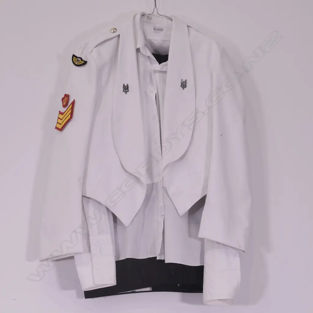 AN ARMED FORCES SERGEANT FORMAL WHITE DRESS SUIT Image 1++