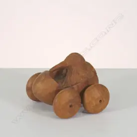 GROUP OF NZ RELATED ITEMS; KIWI TOY, NAPKIN RING, MAORI MOTIF ITEMS Image 1++