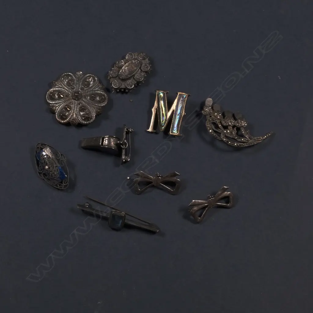 9 SILVER BROOCHES Image 1++