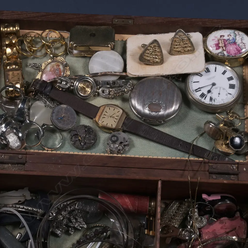 WOOD BOX OF JEWELLERY INCLUDES WATCHES ETC Image 1++