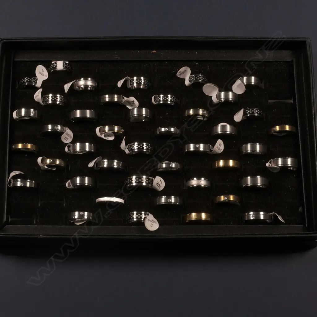 TRAY OF SAMPLE WEDDING RINGS (S/STEEL?) Image 1++