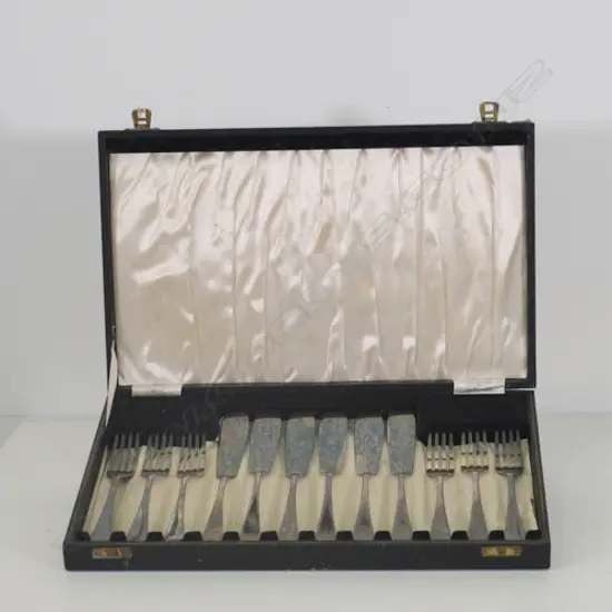 TWO CASED SETS OF EP FISH KNIVES & FORKS