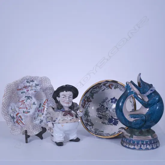 44 ANTIQUE CHINA ITEMS, SOME FAULTS