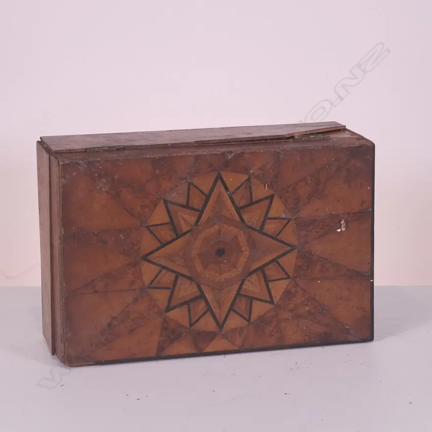 NZ TIMBERS INLAID BOX, L. 320MM, SOME FAULTS Image 1++