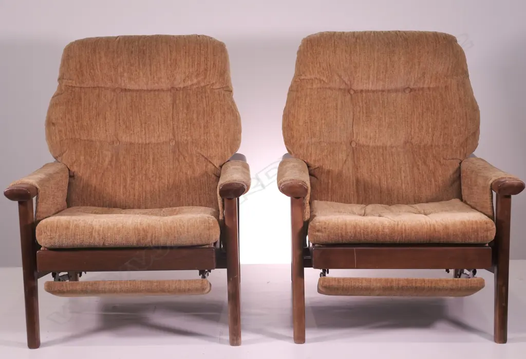 2 VINTAGE DON ARMCHAIRS Image 1++