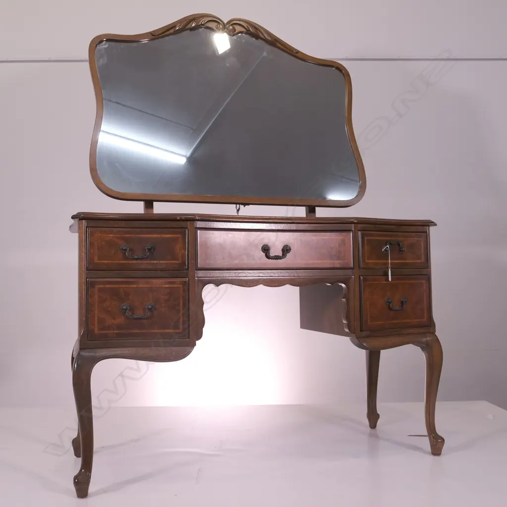  A WALNUT 5 DRAWER DRESSING TABLE, H 1560 MM Image 1++