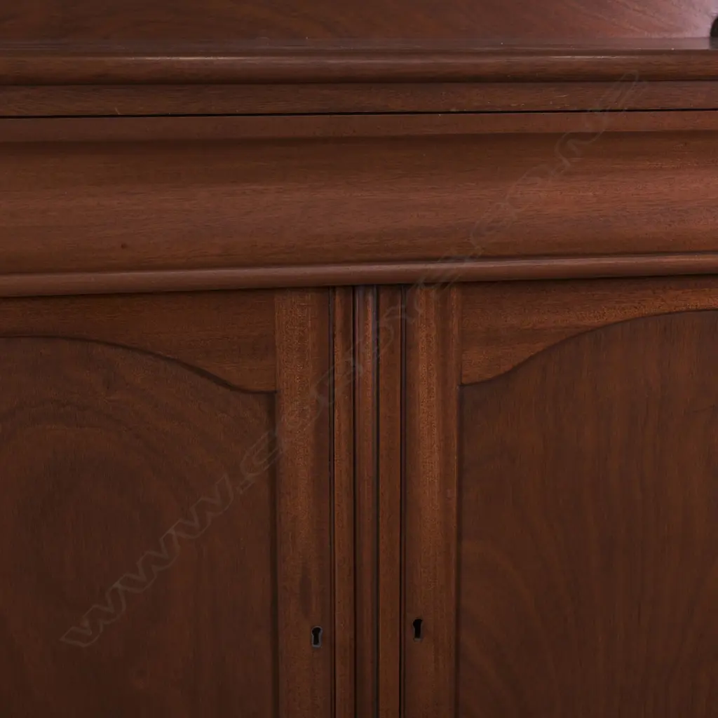  A REPRODUCTION MAHOGANY CHIFFONIER, H 1360 D 450 L 1180 MM Image 1++