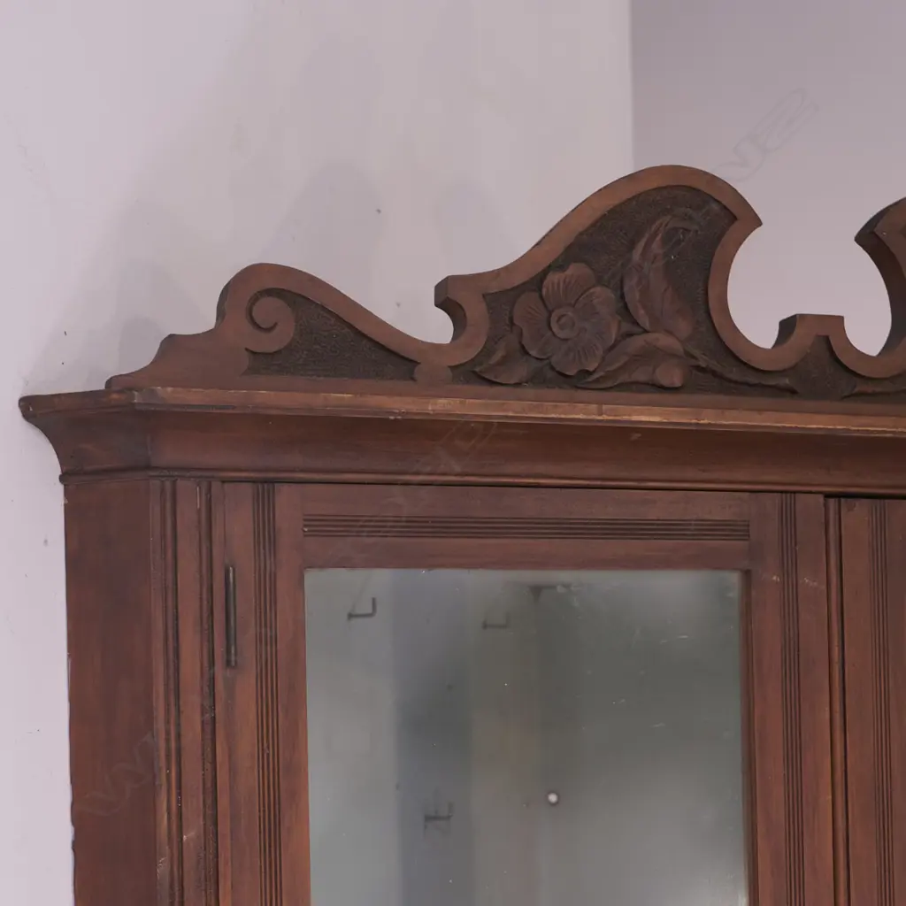 A COLONIAL KAURI GLAZED CORNER CABINET, W 880 H 1800 MM  Image 1++