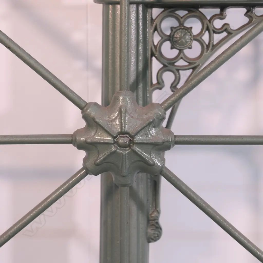 A LARGE CAST IRON SET OF POSTAL SCALES BY W AND T AVERY LTD LONDON, W 980 D 980 H 1400 MM   Image 1++