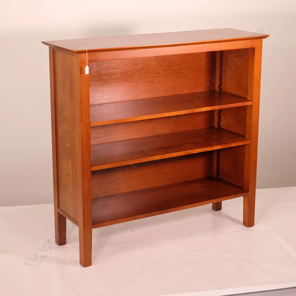 WILLETTS FURNITURE COMPANY NZ TAWHAI BOOKCASE Image 1++