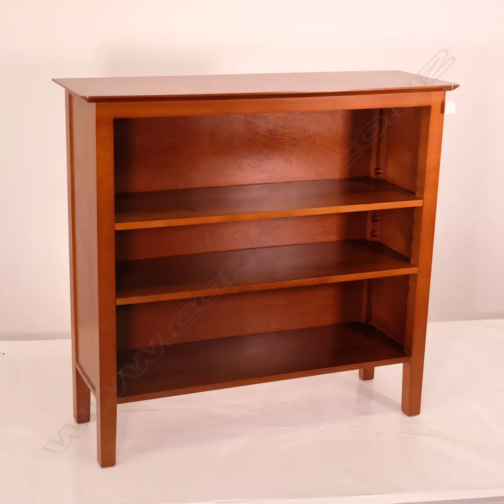 WILLETTS FURNITURE COMPANY NZ TAWHAI BOOKCASE Image 1++