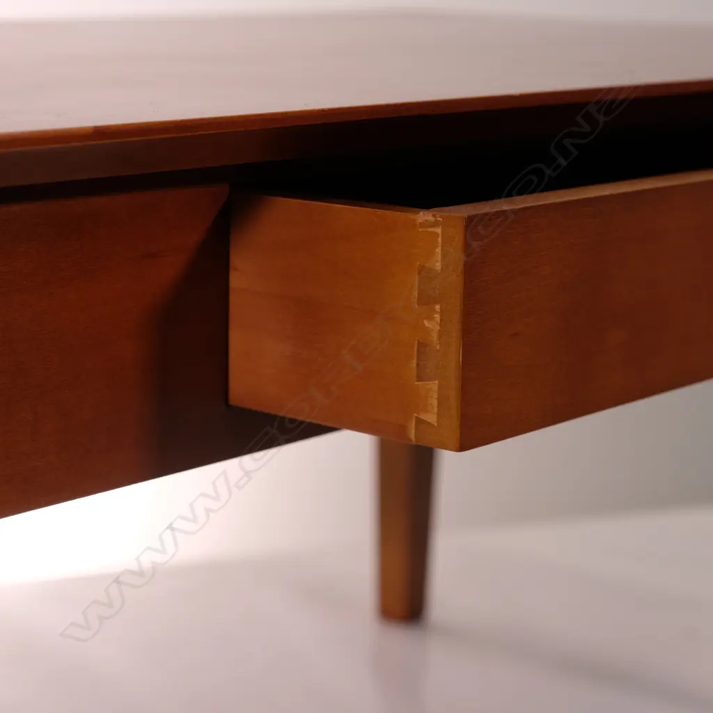 WILLETTS FURNITURE COMPANY NZ TAWHAI COFFEE TABLE. 1000 x 570 x 470mm Image 1++