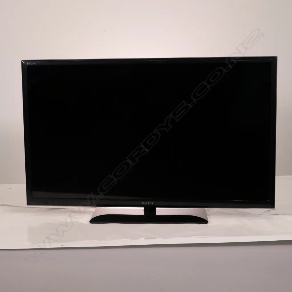 SONY FLATSCREEN TV 1080 x 640mm Image 1++