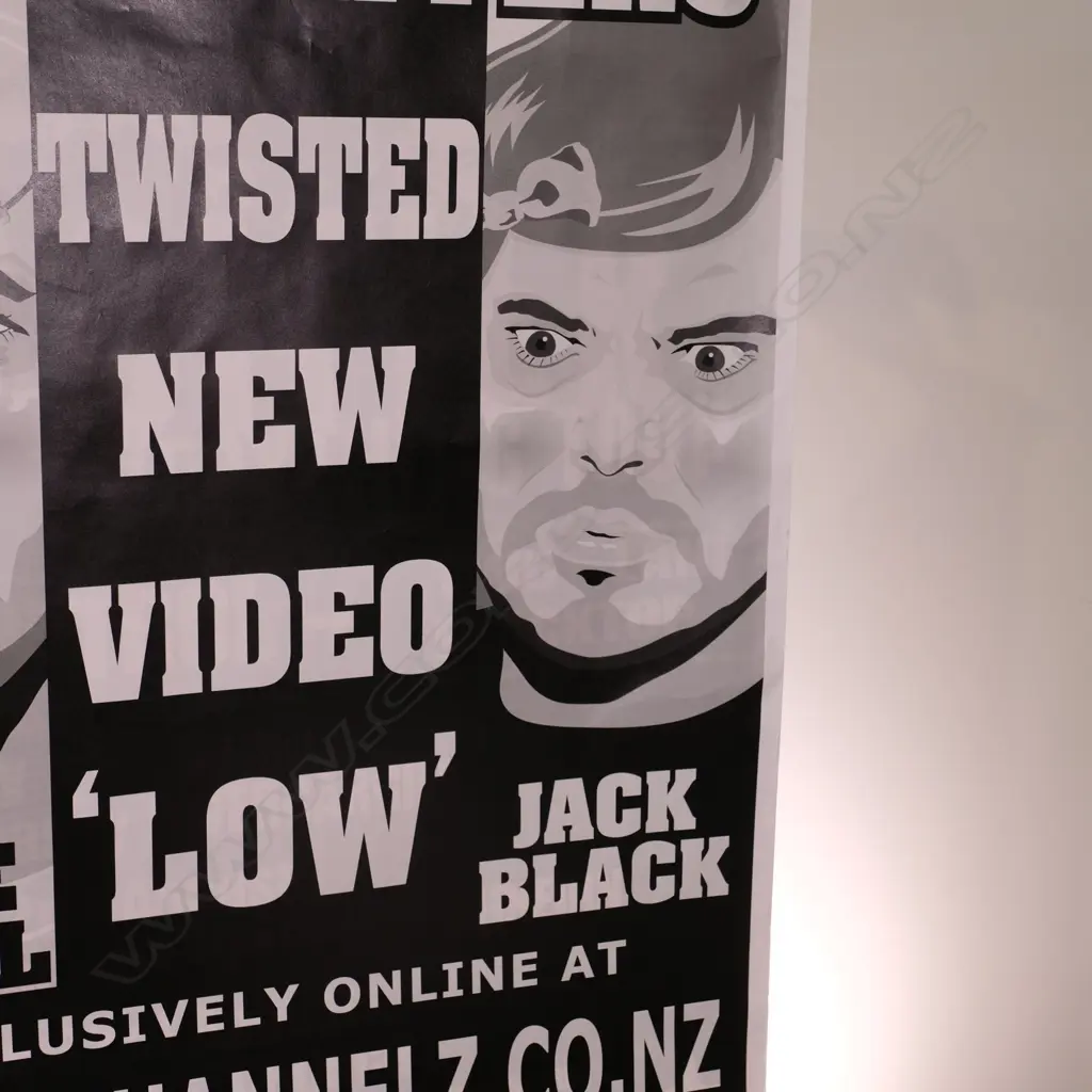 LOT OF ASSORTED MOVIE POSTERS Image 1++