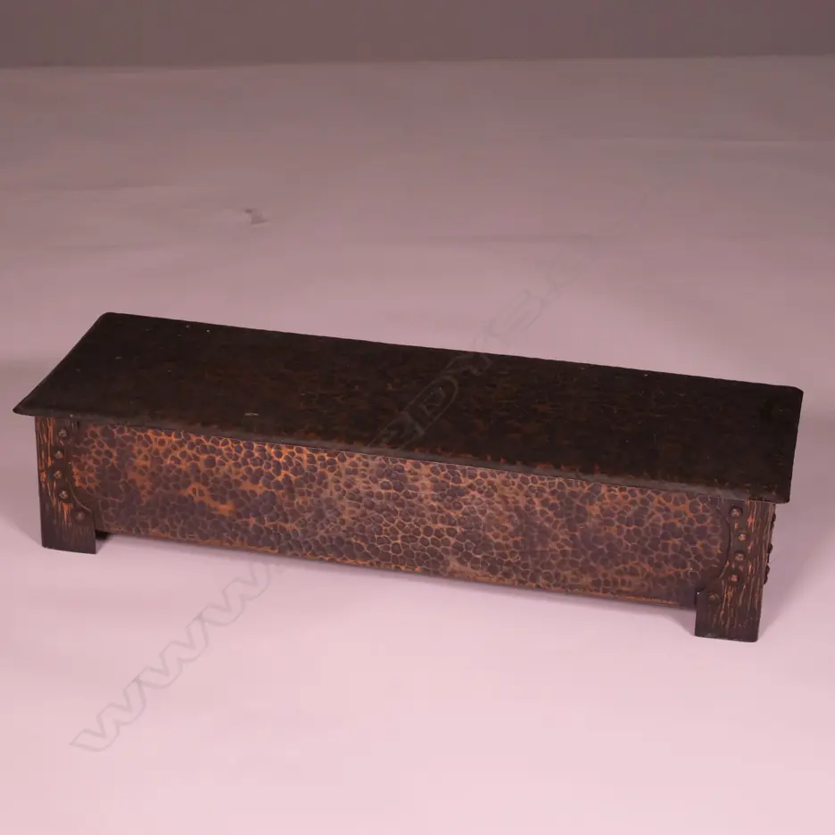 ARTS & CRAFTS SIGNED TRINKET BOX Image 1++
