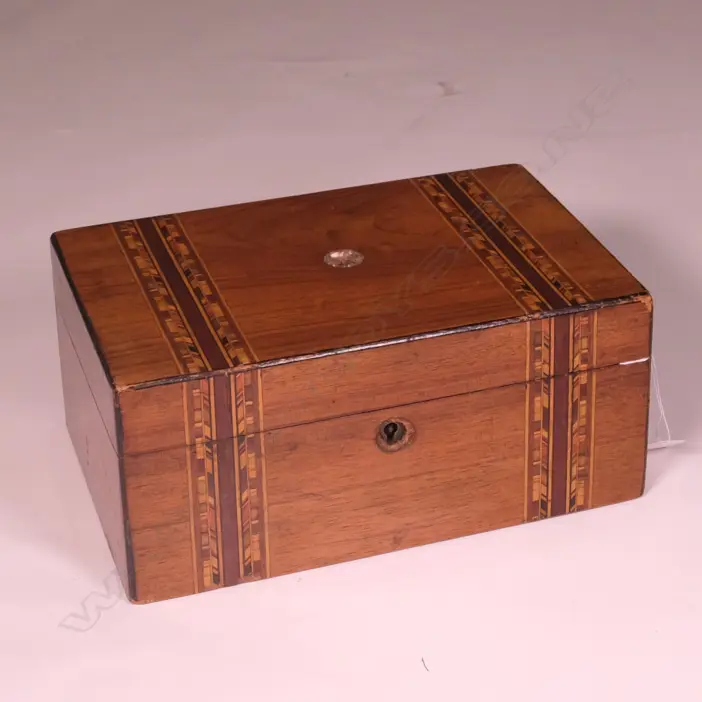 VICT TUNBRIDGE BOX TRENCH ART & COLLECTABLES Image 1++