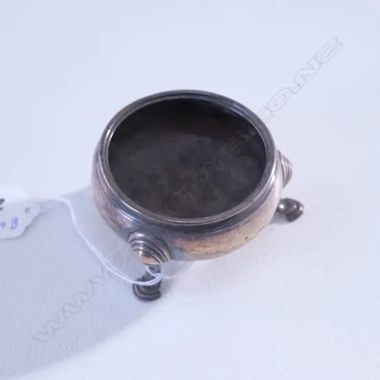 GEORGIAN STERLING SILVER SALT DIA. 60MM - 34g