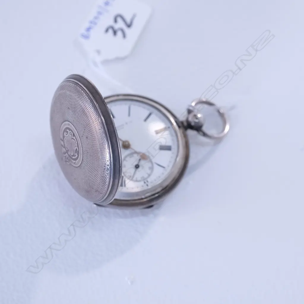 SILVER POCKET WATCH (NO GLASS) Image 1++