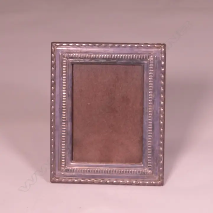 SILVER PHOTO FRAME Image 1++