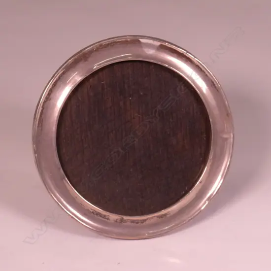 SILVER ROUND PHOTO FRAME