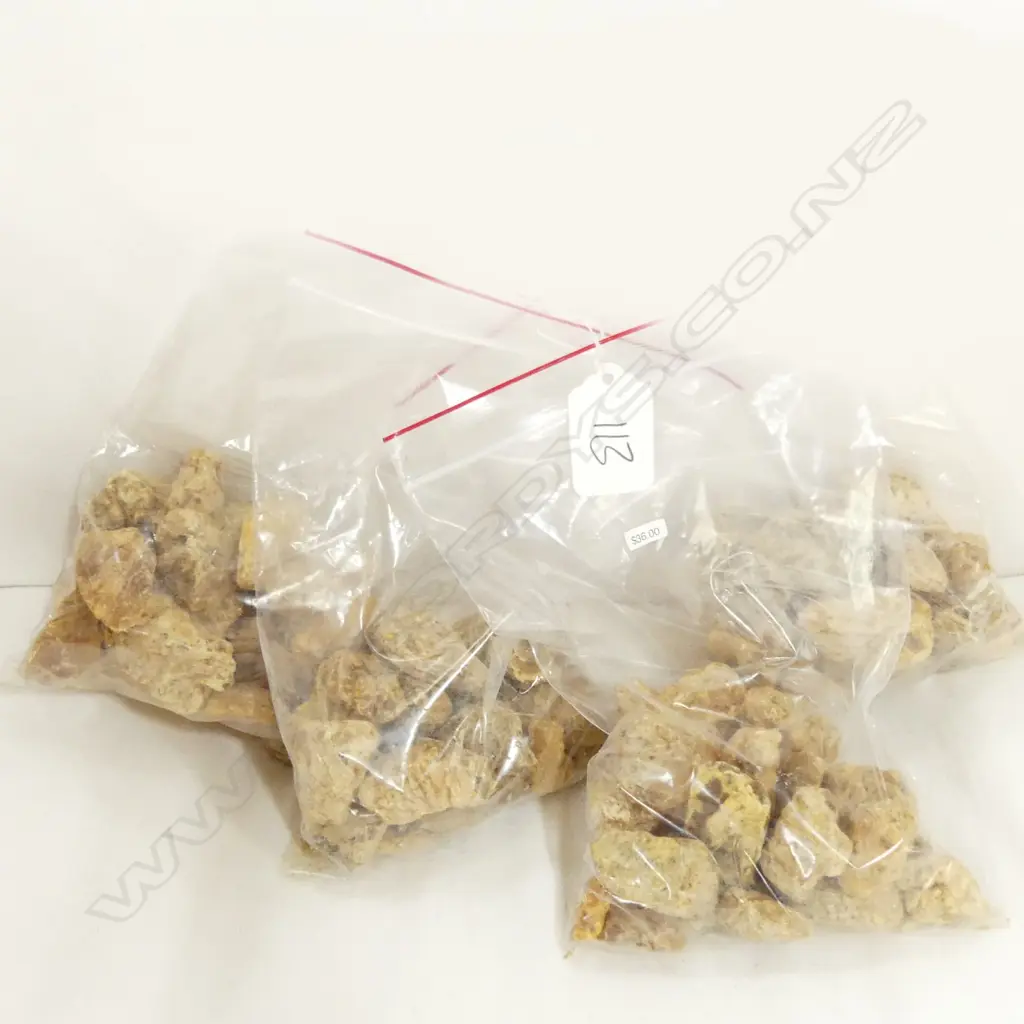 3 X BAGS OF KAURI GUM Image 1++