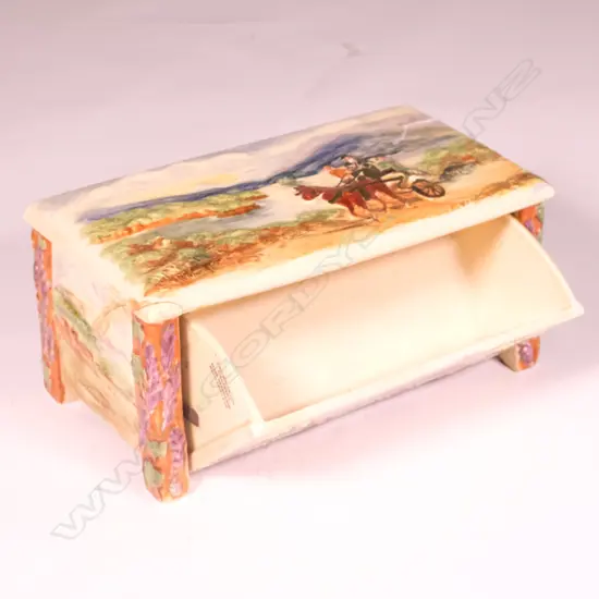 A CROWN DEVON MUSICAL CIGARETTE BOX PLAYING KILLARNEY WORKING, REPAIR TO THE TOP CORNER W 210MM