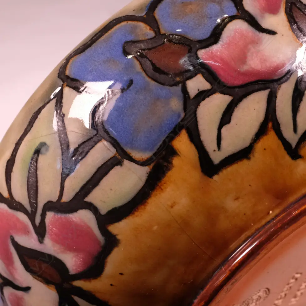 A ROYAL DOULTON LAMBETH BOWL+DISH AND COVER BOTH WITH FAULTS DIA 200 MM Image 1++