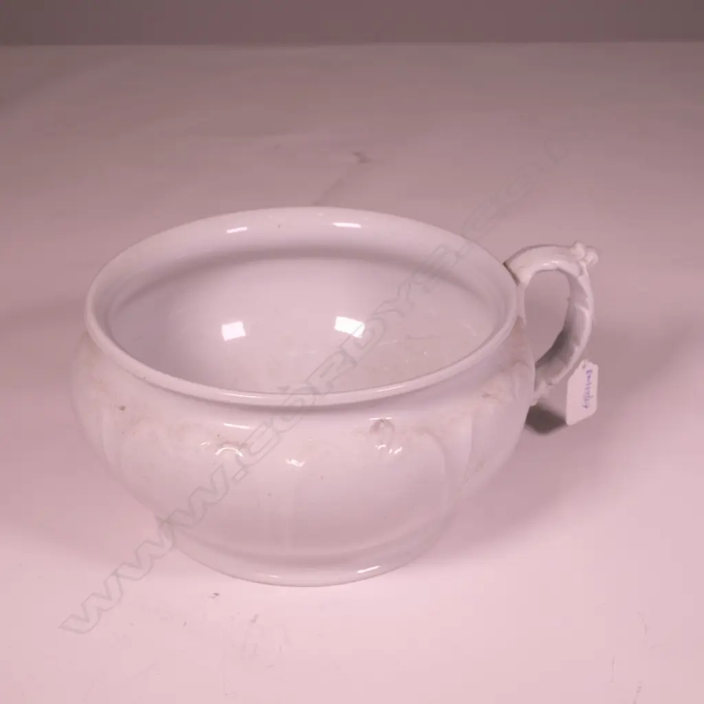 A JOHN BROS CHAMBER POT Image 1++