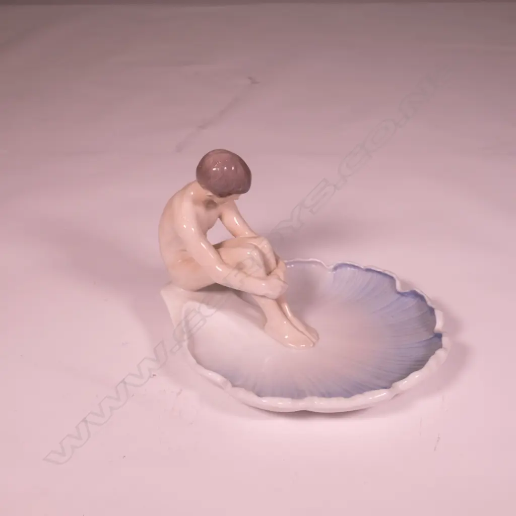 A B+G FIGURE OF A YOUNG BOY H 140 MM. Image 1++