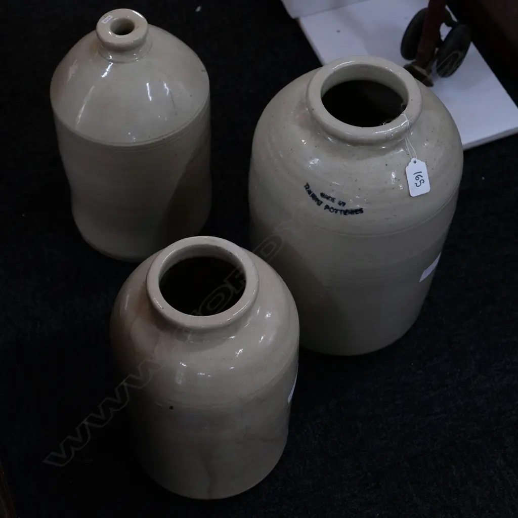 TRIO OF TIMARU POTTERIES LARGEST H. 370MM Image 1++