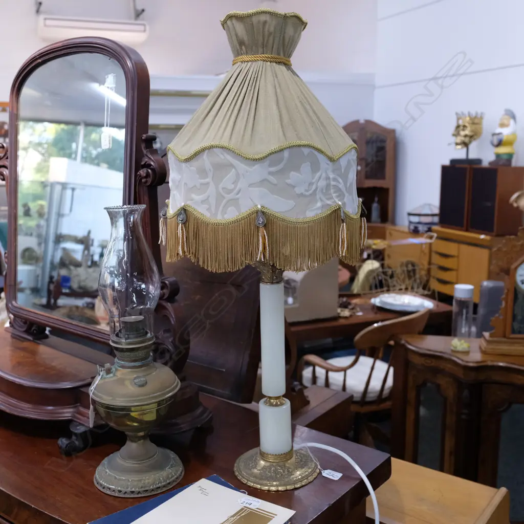 VINTAGE MARBLE PEDESTAL LAMP REWIRED. WORKING H. 702MM Image 1++