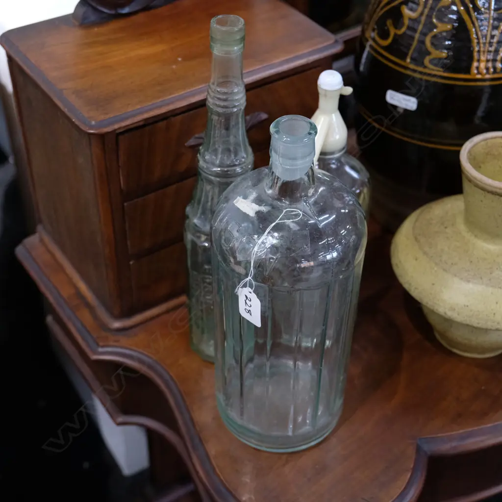 3 VINTAGE GLASS BOTTLES Image 1++