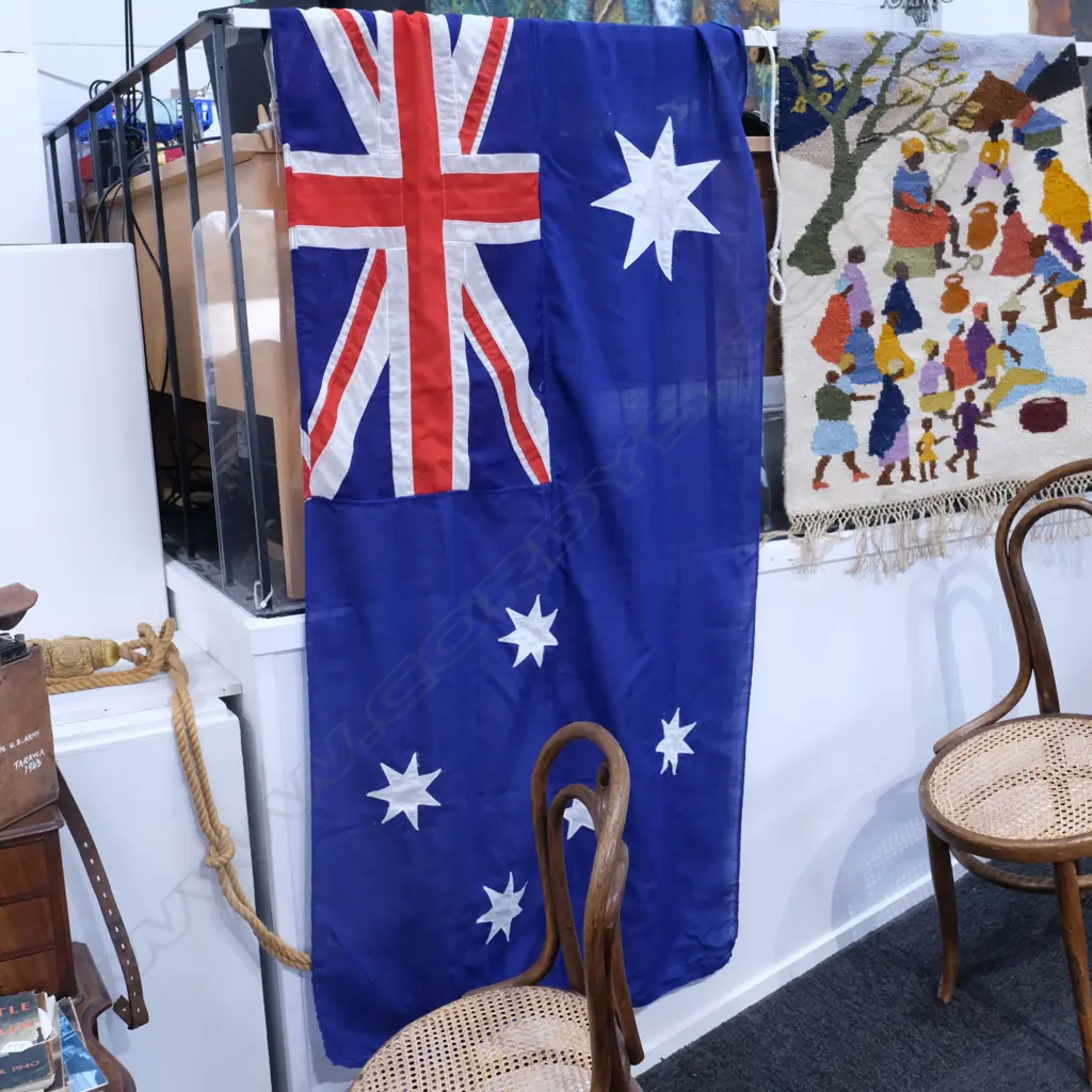 OLD HAND CRAFTED AUSTRALIAN FLAG L. 1888MM Image 1++