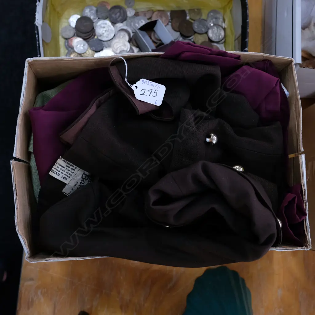 6 ASST VINTAGE 60S WOMEN'S CLOTHING ITEMS; INCL: BROWN SHIFT DRESS & PURPLE 70S SHIRT Image 1++