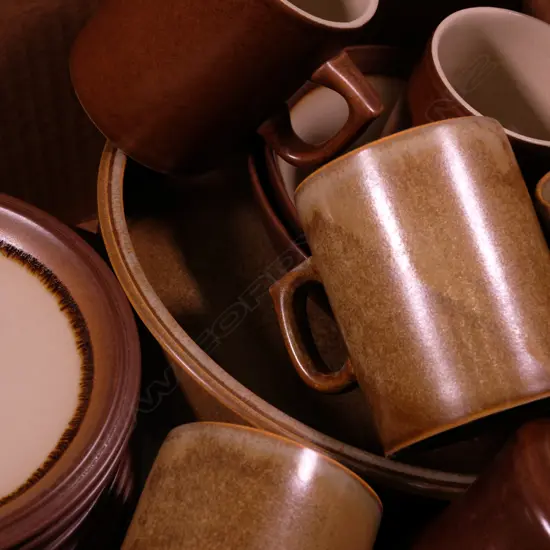 ASST TIMARAU POTTERIES DINNER WARE ETC