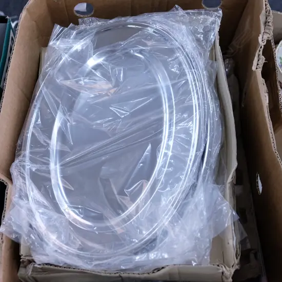 APPROX 30 AS NEW STAINLESS SERVING TRAYS EACH W. 400MM X D. 270MM