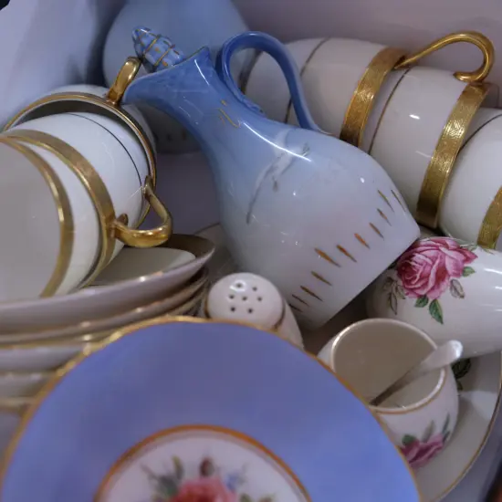 SMALL BOX CHINA - HAMMERSLY / DOULTON / B & G ETC