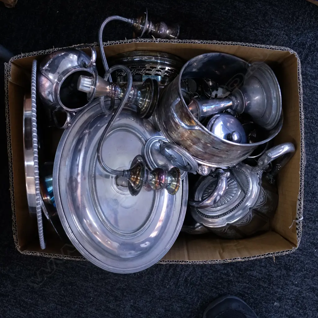 LOT ASST EP WARE DISHES / TEA SERVICE ETC Image 1++