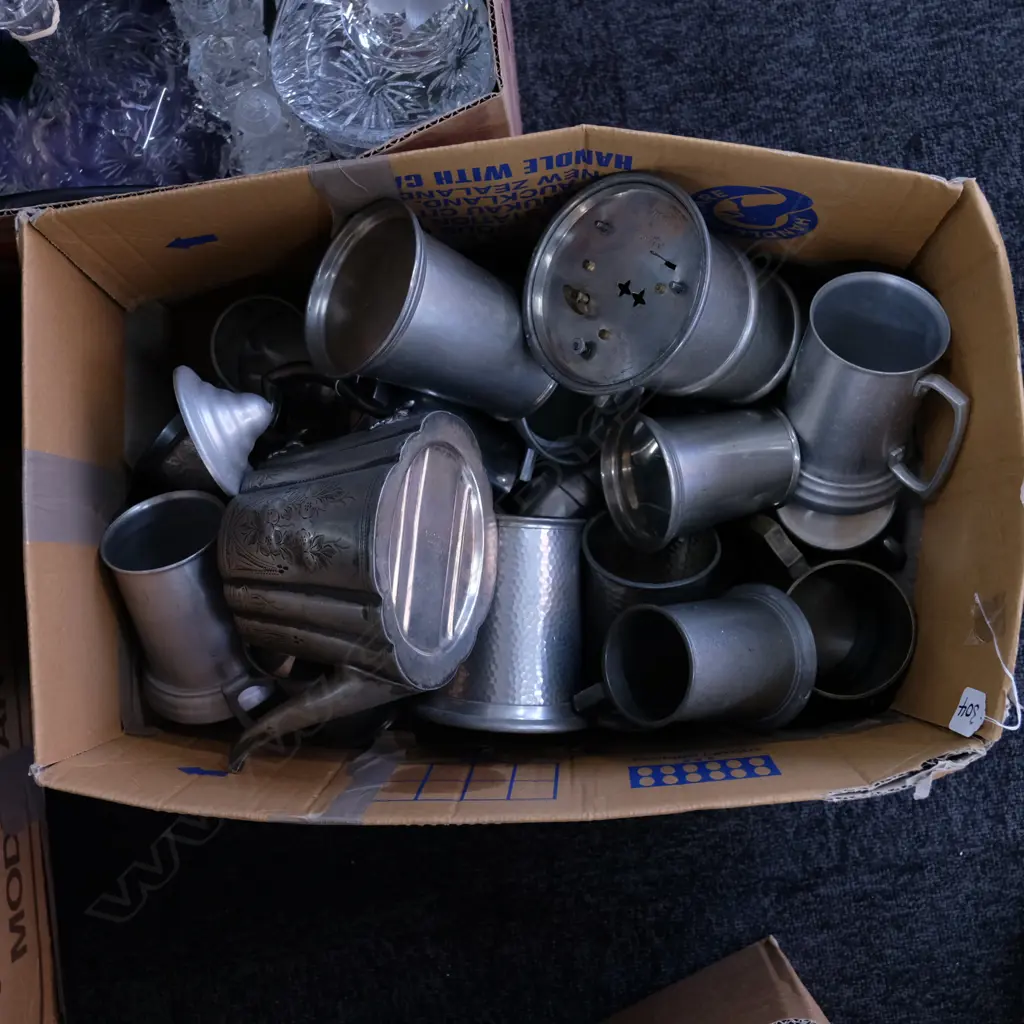 BOX PEWTER TANKARDS ETC Image 1++