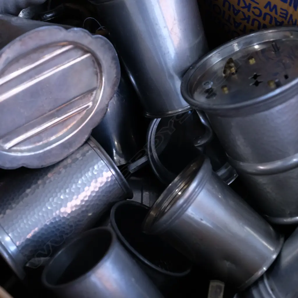 BOX PEWTER TANKARDS ETC Image 1++