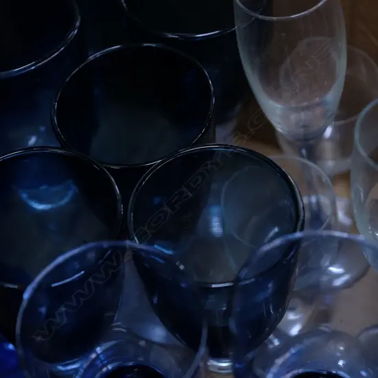 BOX STEMMED GLASSWARE