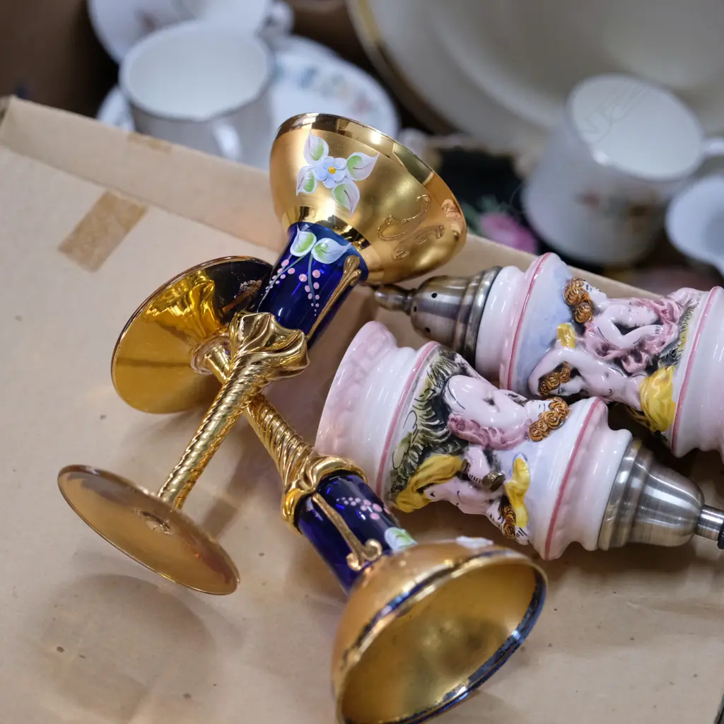 BOX ASST SERVING DISHES / VENETIAN GLASS ETC Image 1++