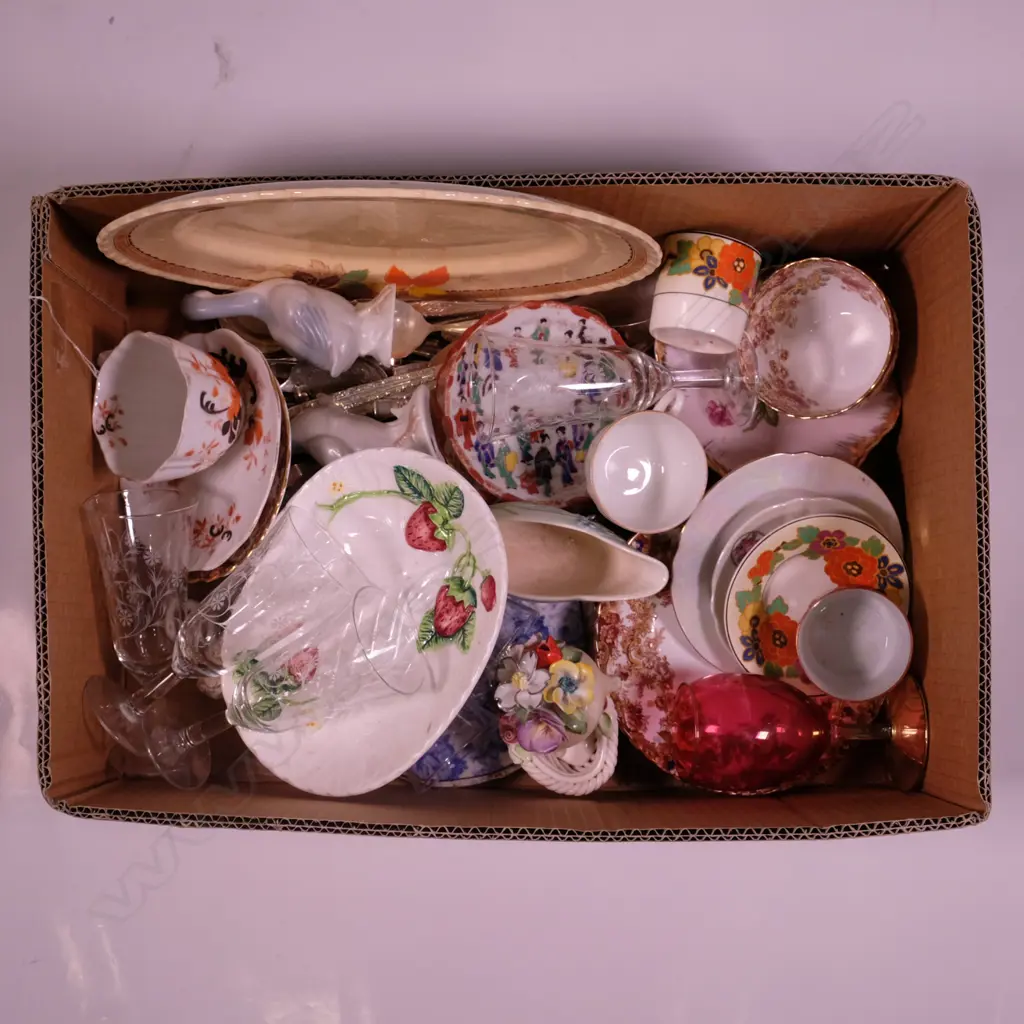 LOT OF ASST CUTLERY/CUPS AND SAUCERS,CRYSTAL ETC Image 1++
