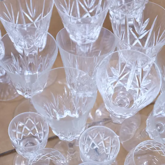 BOX STEMMED CRYSTAL AND GLASSWARE